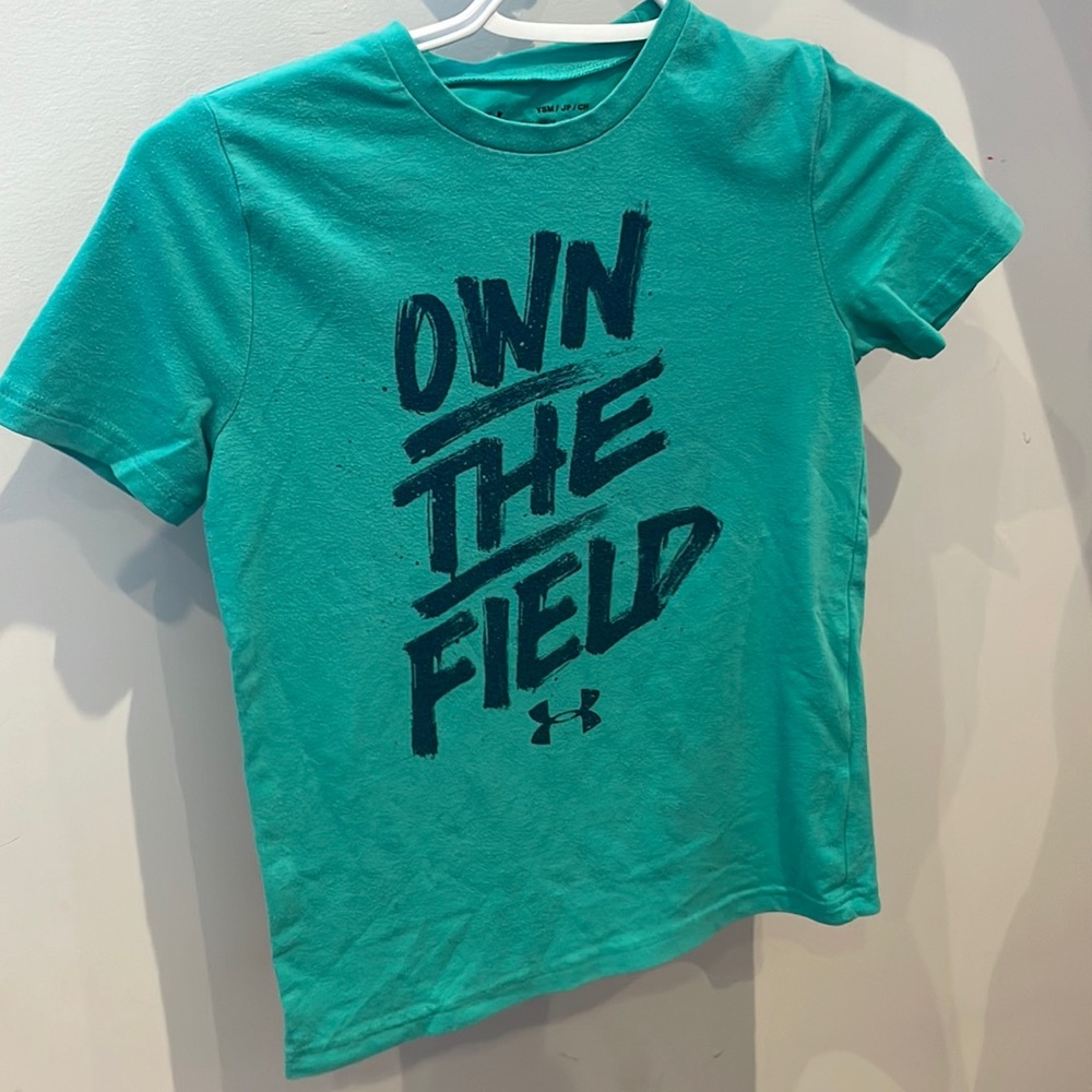 T-shirt under armour